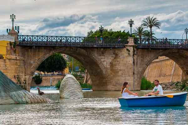 Puente de los Peligros, Monumento a la sardina, Paseo en Barca - Turismo de Murcia